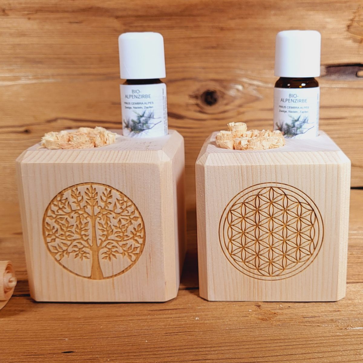 Zirbenwürfel inkl. 10 ml Bio Zirbenöl